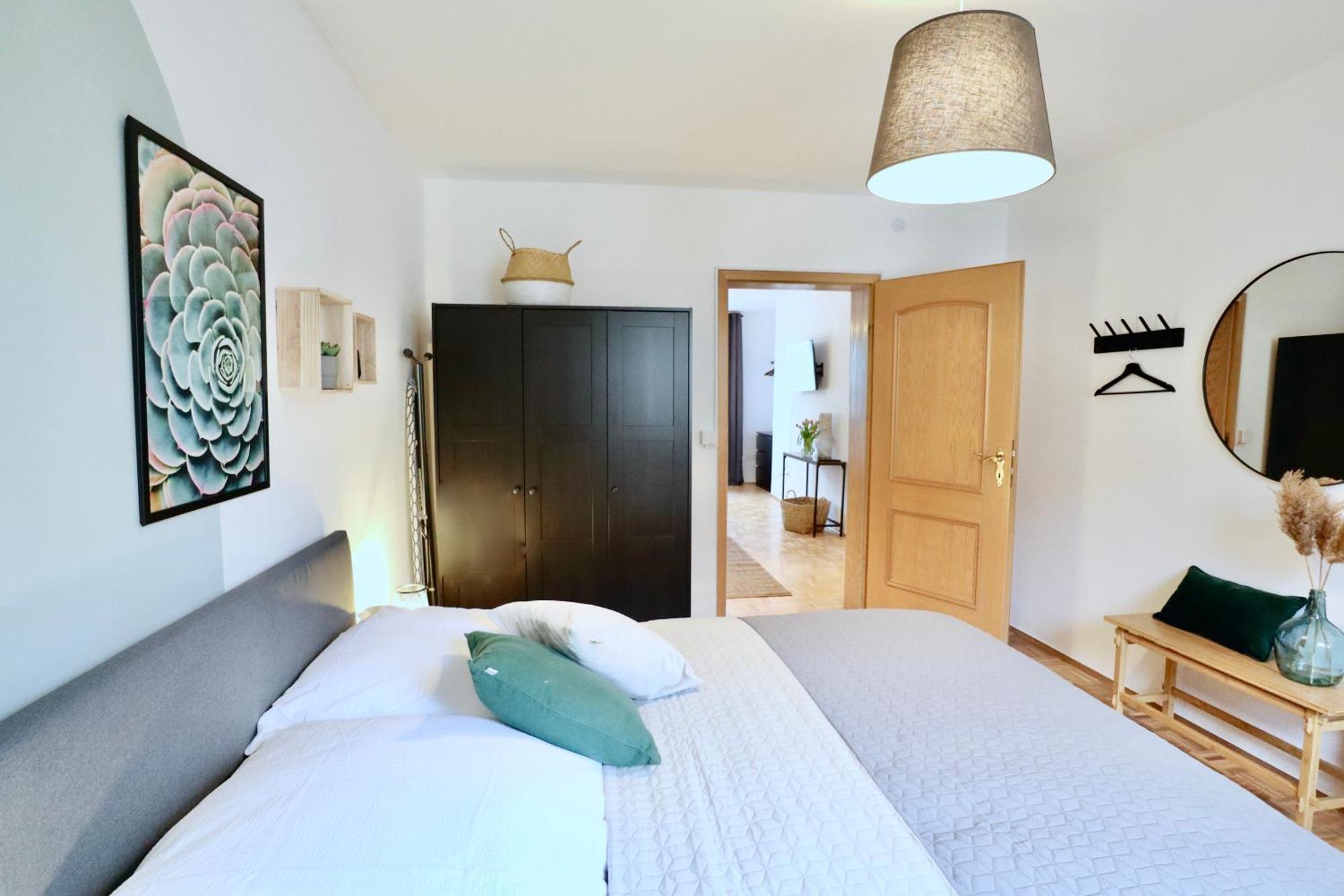 Sapphire Apartment: Free Parking + Netflix + Bathtub Essen Exterior photo